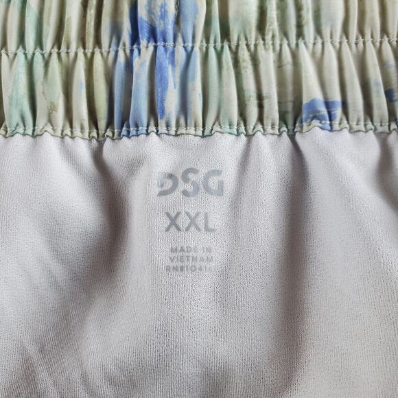 DSG Womens XXL High Rise Stride Short Torn Camo Faded Olive‎ Built in Brief New - Picture 4 of 6